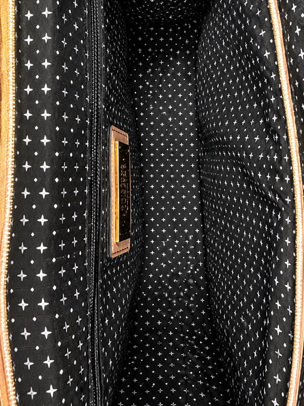 Urban Expressions Andromeda Blush Velvet Studded Crossbody Bag - Picture 5 of 8
